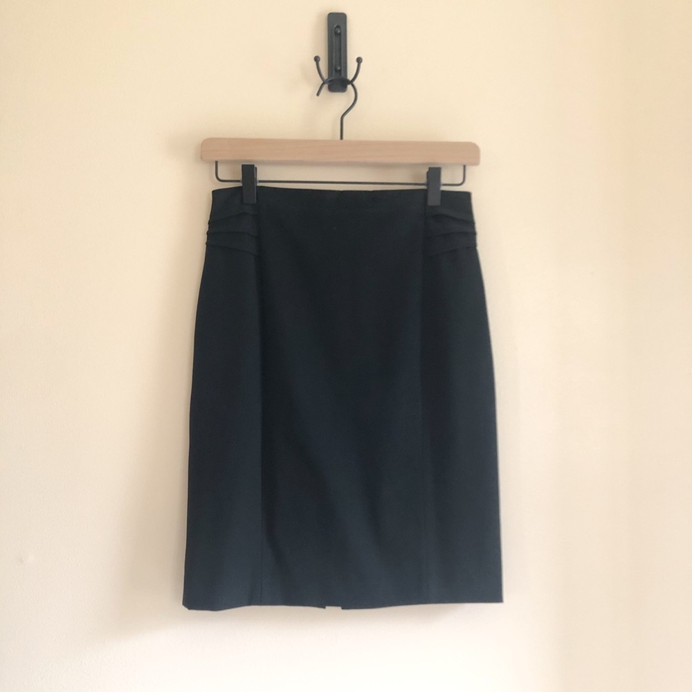 Express Pencil Skirt - Picture 2 of 7